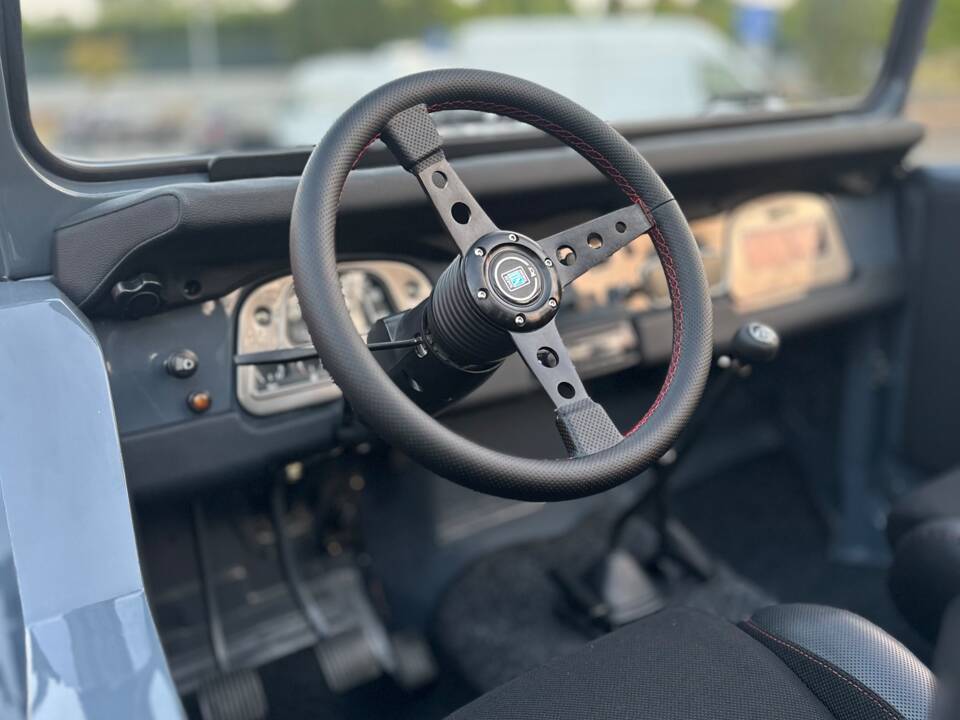 Image 7/50 of Toyota Land Cruiser BJ 40 (1981)