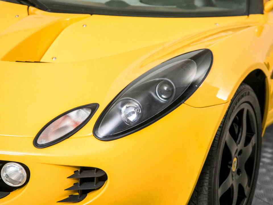 Image 22/50 of Lotus Elise (2003)