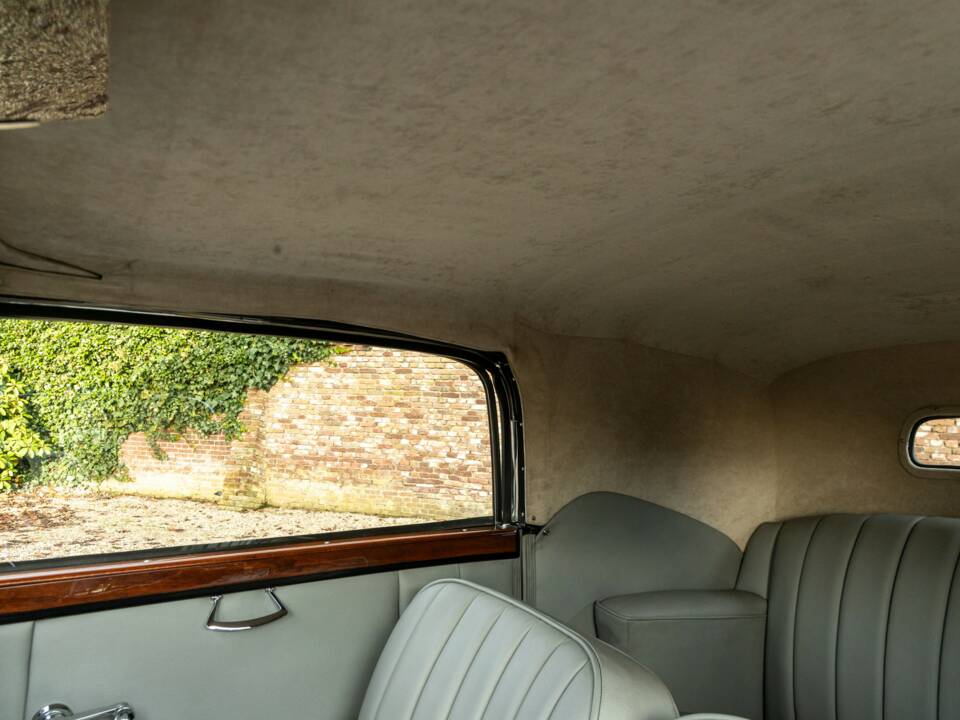 Image 19/50 of Mercedes-Benz 230 Cabriolet A (1939)