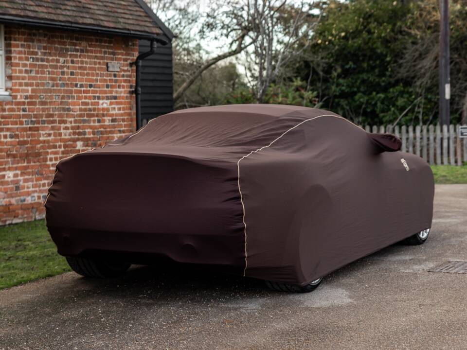 Bild 72/79 von Aston Martin DB 9 GT Volante (2017)