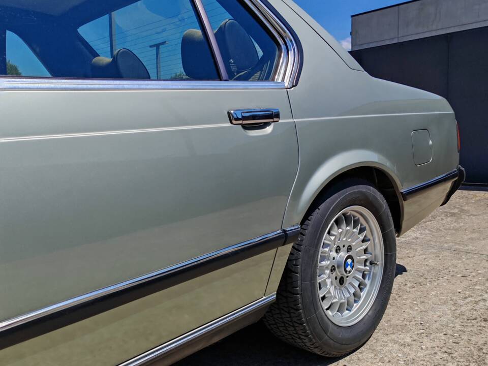 Bild 8/50 von BMW 745i (1982)