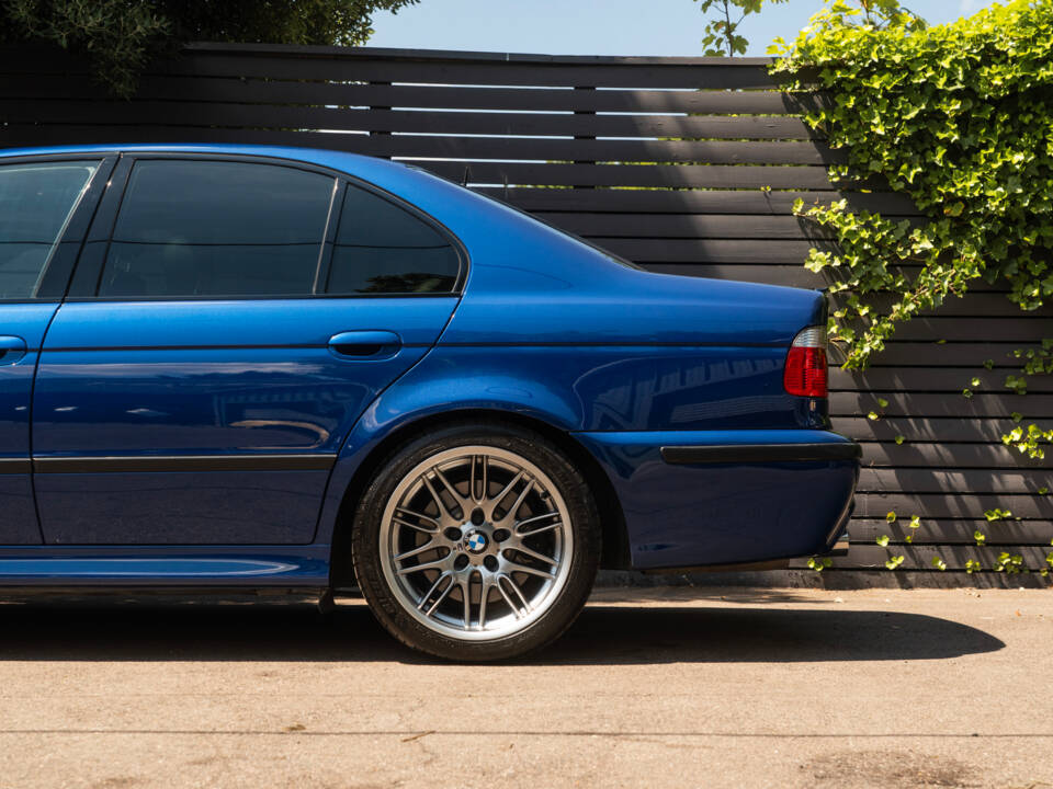 Imagen 11/58 de BMW M5 (2001)