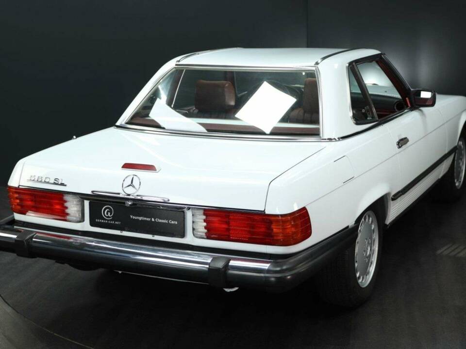 Image 2/30 of Mercedes-Benz 560 SL (1988)