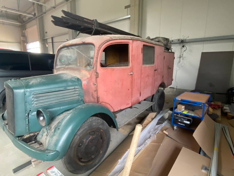 Bild 7/50 von Mercedes-Benz L 1500 S (1942)