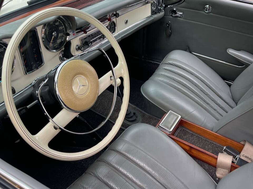 Imagen 13/30 de Mercedes-Benz 230 SL (1966)