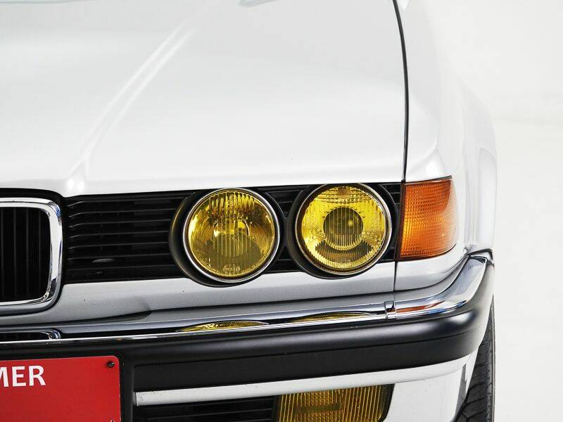Immagine 12/15 di BMW 730i (1989)