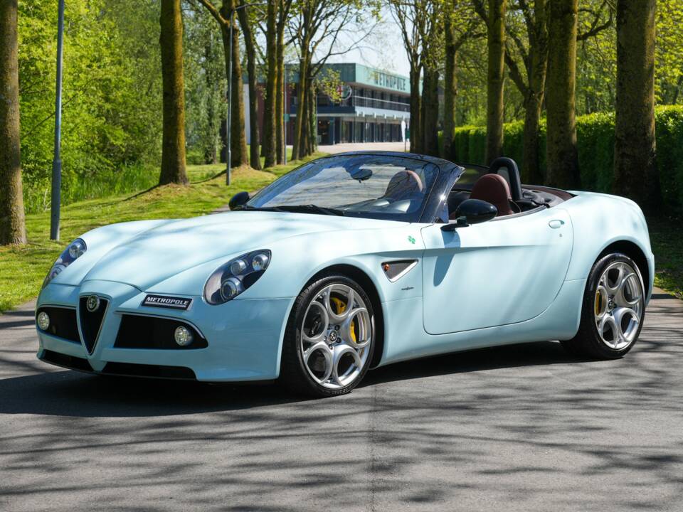 Image 1/40 of Alfa Romeo 8C Spider (2009)