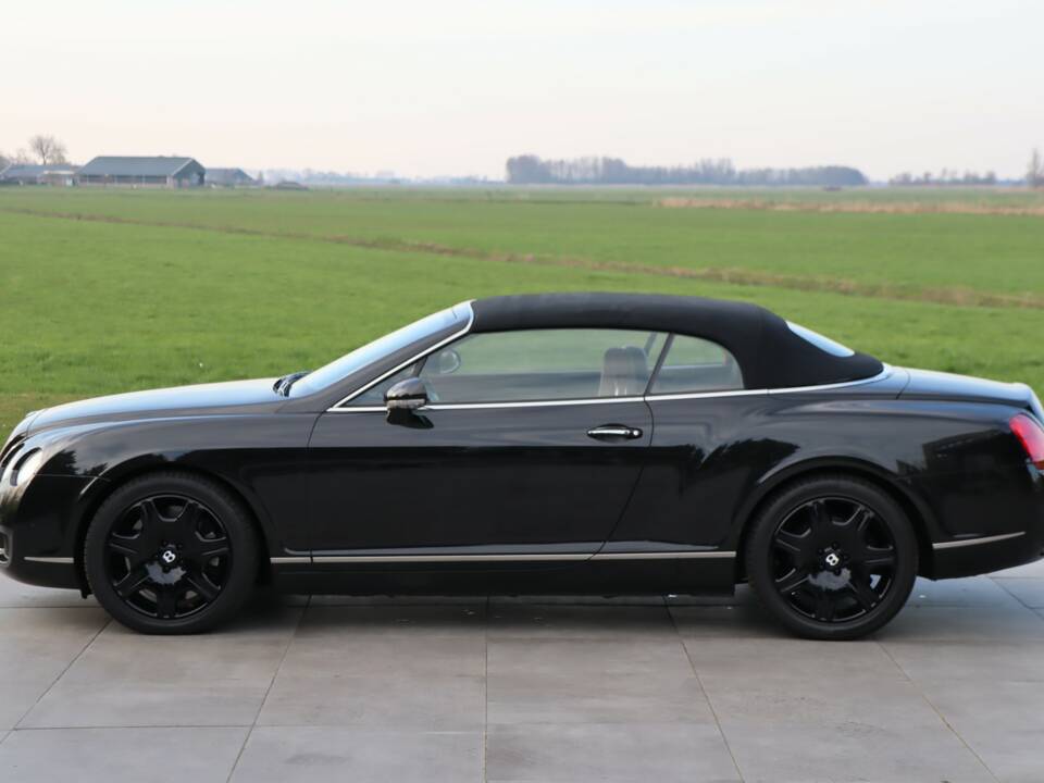Image 20/50 of Bentley Continental GTC (2007)
