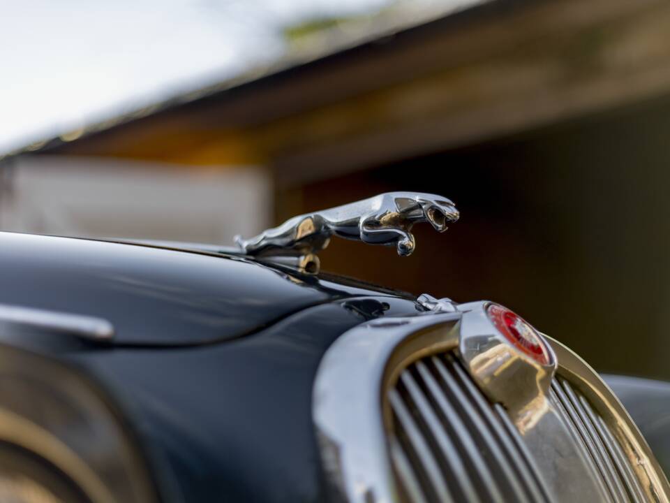 Image 17/33 of Jaguar Type S 3.4 (1968)