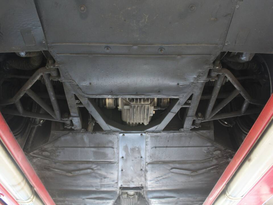 Image 10/50 of Lamborghini Diablo VT Roadster (1996)