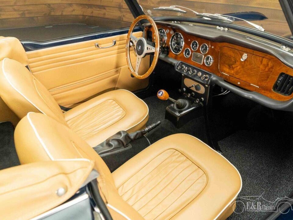 Afbeelding 10/19 van Triumph TR 4A (1967)