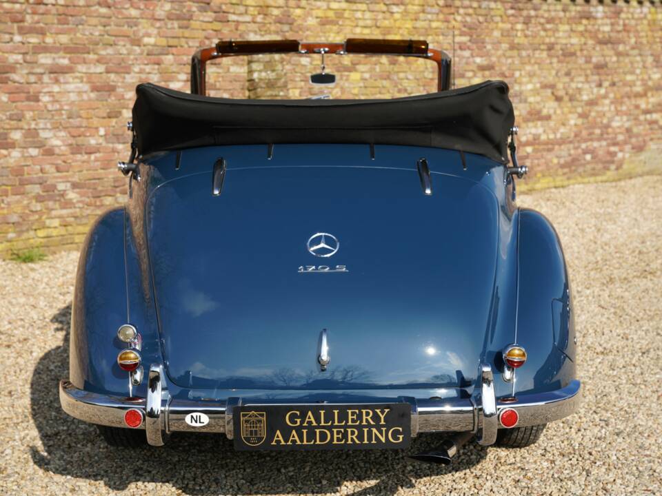 Immagine 6/50 di Mercedes-Benz 170 S Cabriolet A (1949)