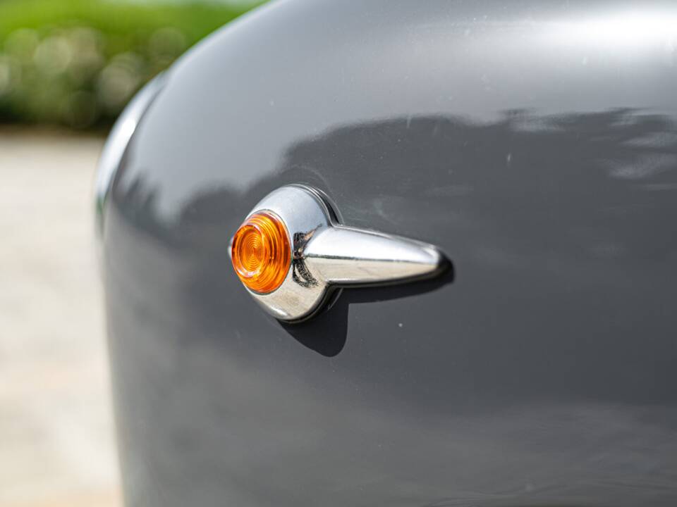 Image 16/50 of Lancia Augusta Ghia (1935)