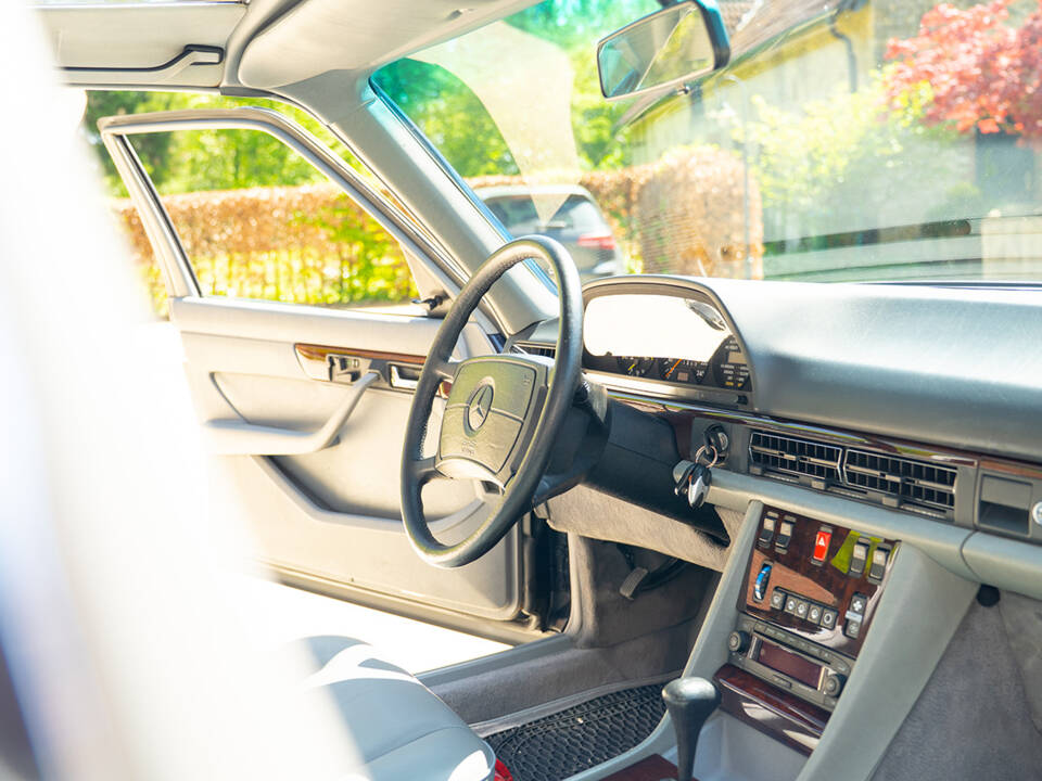 Bild 53/64 von Mercedes-Benz 500 SEL (1984)