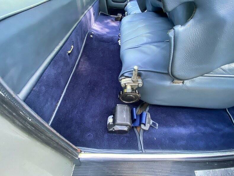 Image 37/50 of Bentley S 3 Continental (1966)