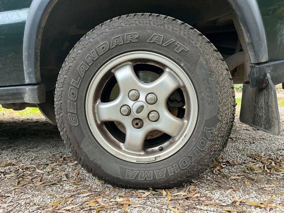 Bild 12/29 von Land Rover Discovery 2.5 Td5 (1999)