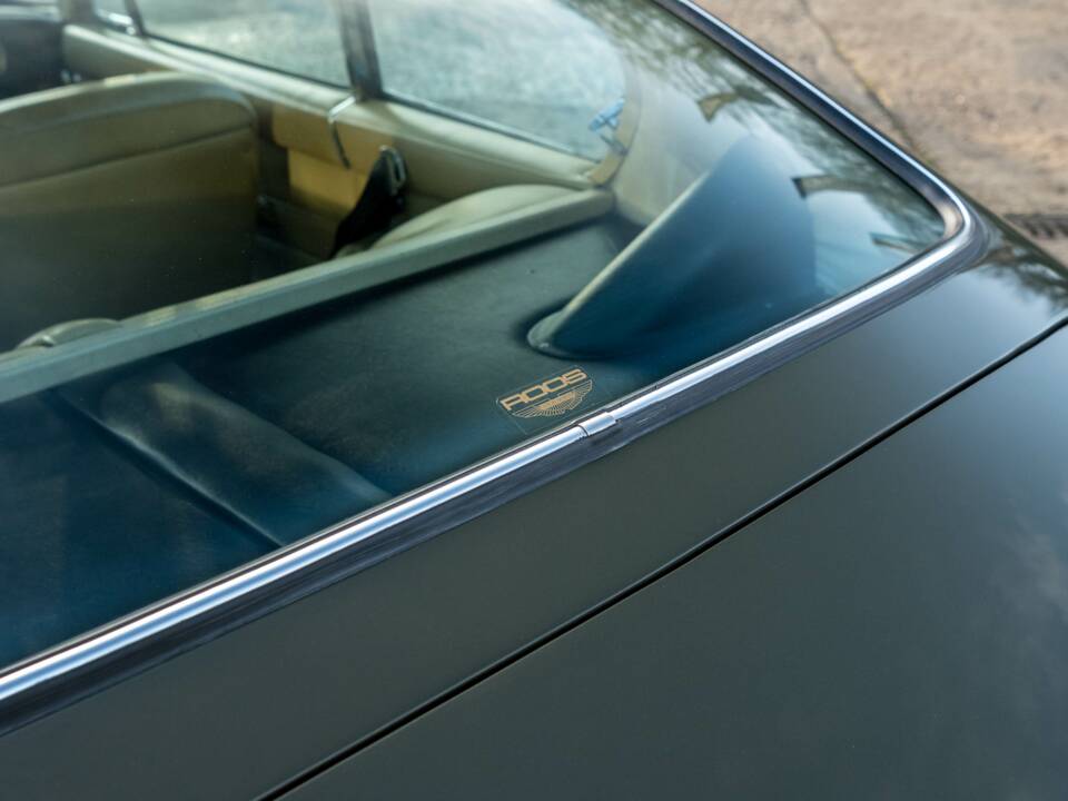 Immagine 19/36 di Aston Martin DB 6 Mk II (1970)