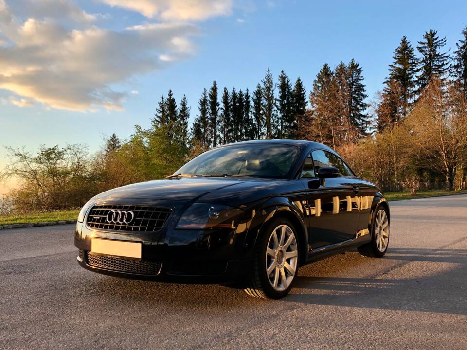 Bild 1/64 von Audi TT 1.8 T quattro (2001)