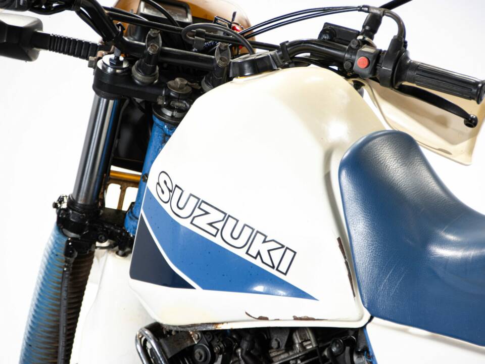 Image 21/50 of Suzuki DR 600 S (1986)