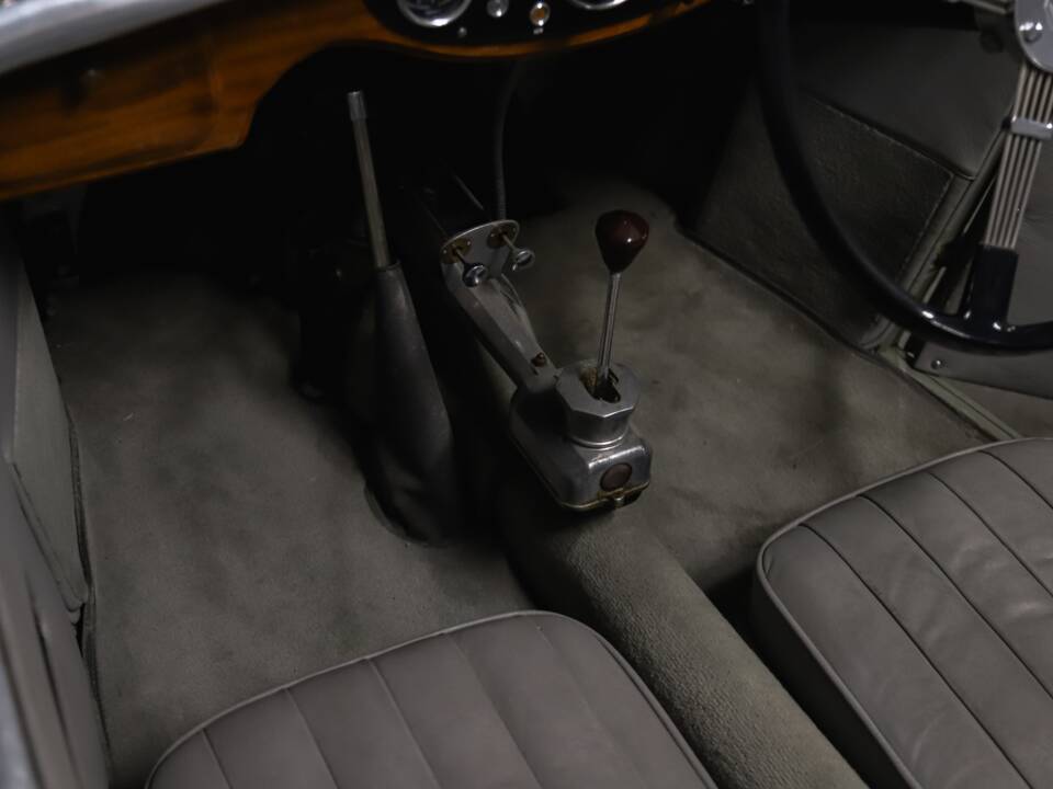 Image 36/66 of MG J1 Midget (1932)