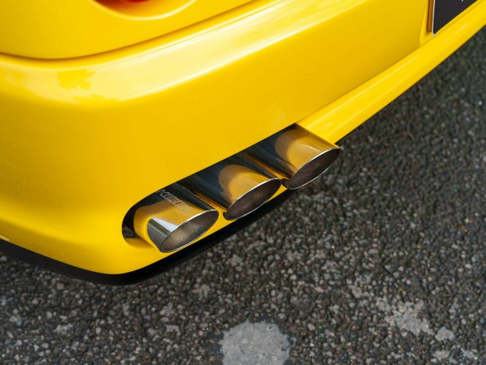 Immagine 14/30 di Ferrari 550 Barchetta (2001)