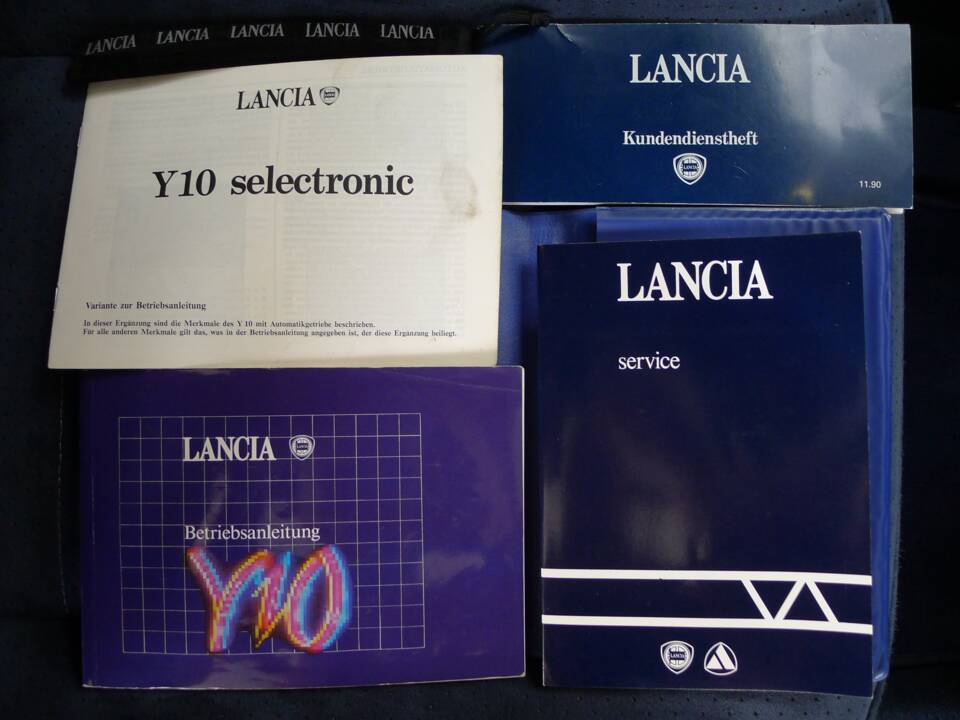Bild 20/39 von Lancia Y10 LX I.E. (1991)