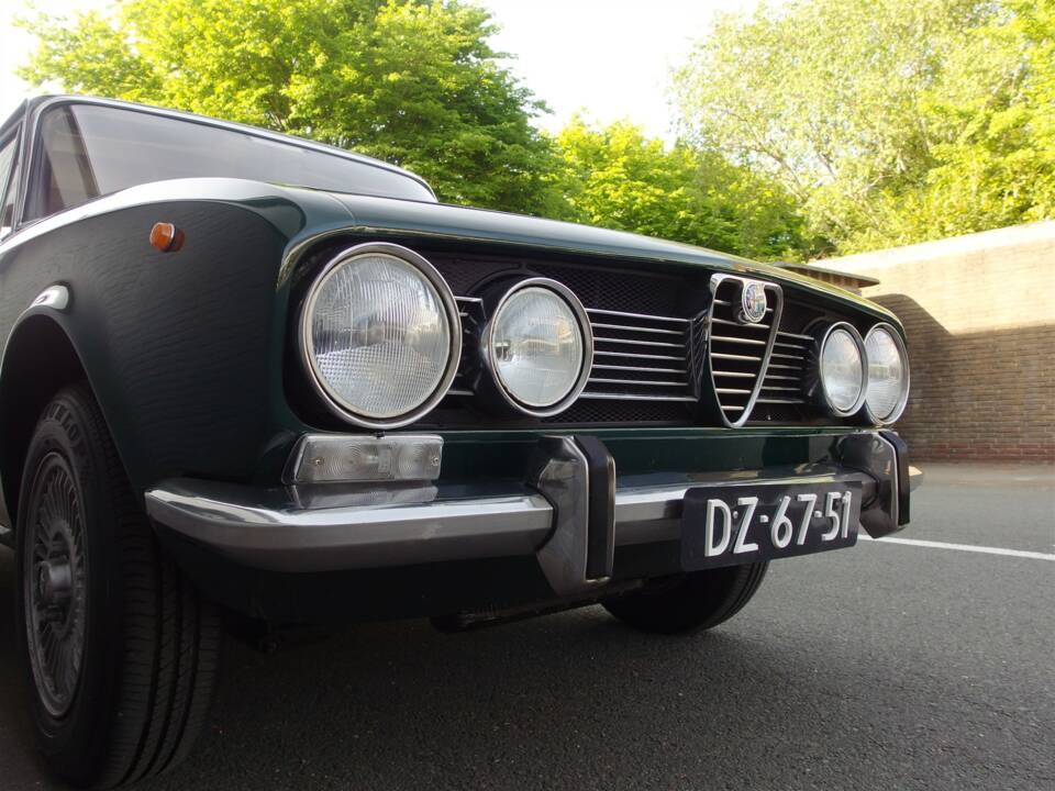 Image 10/99 of Alfa Romeo 1750 Berlina (1970)