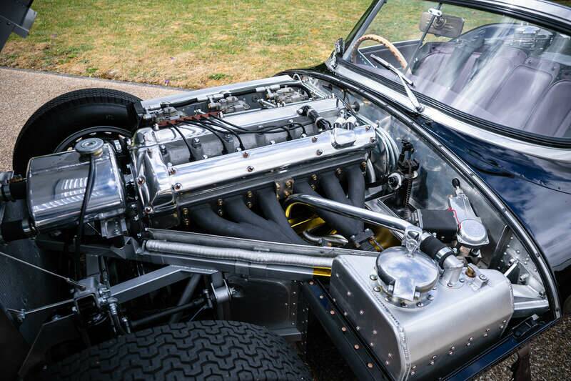 Image 3/46 of Jaguar XK-SS (1956)