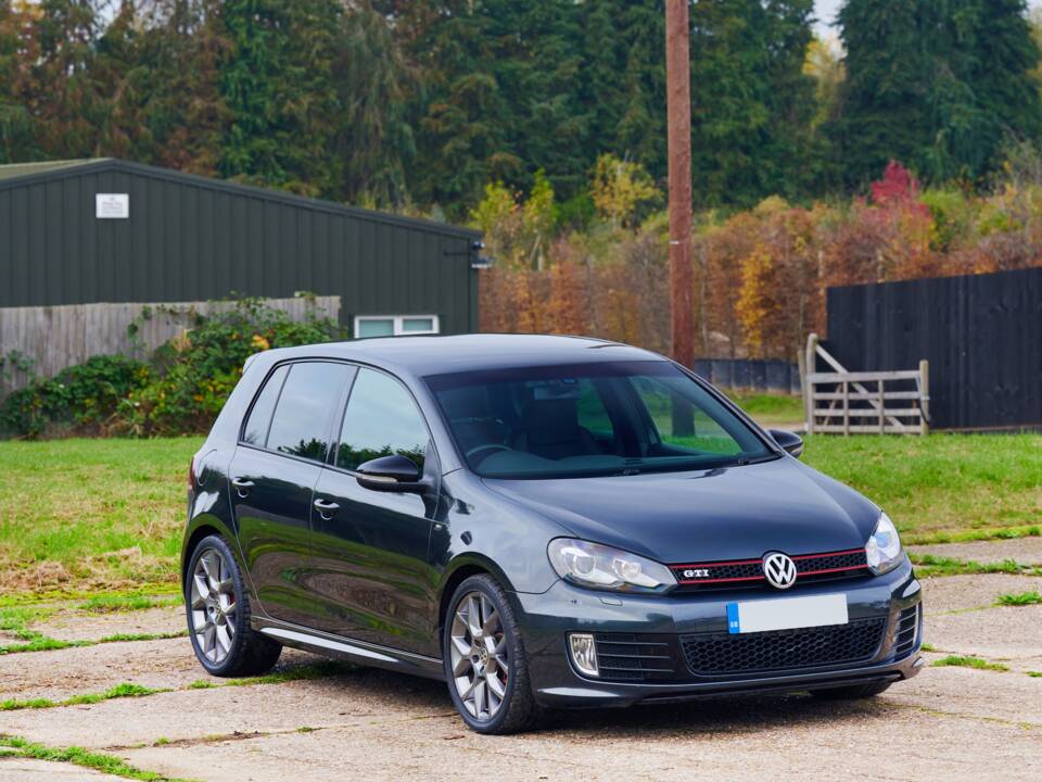 Image 9/50 of Volkswagen Golf VI GTI (2011)