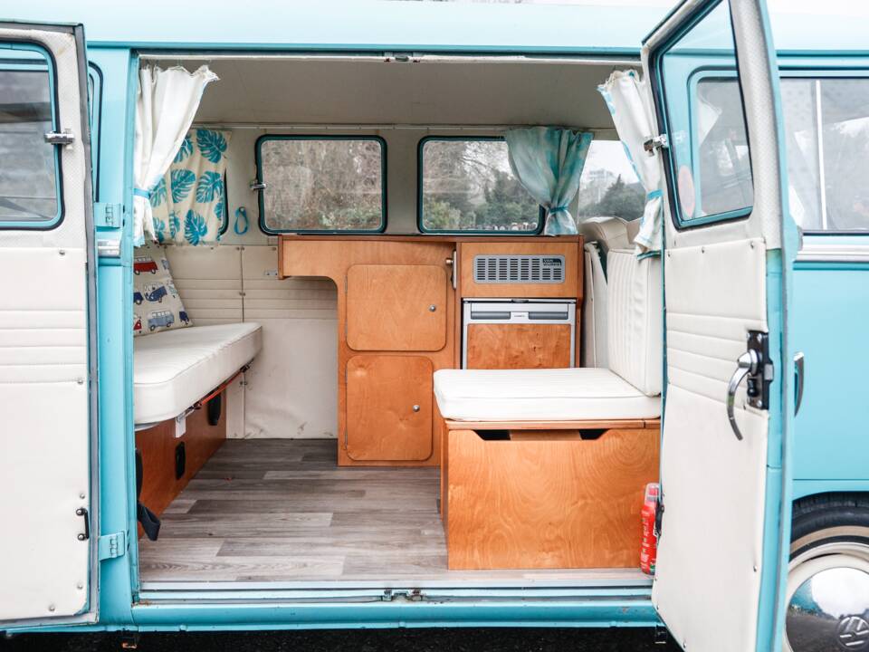 Image 38/40 de Volkswagen T2 a/b (1966)