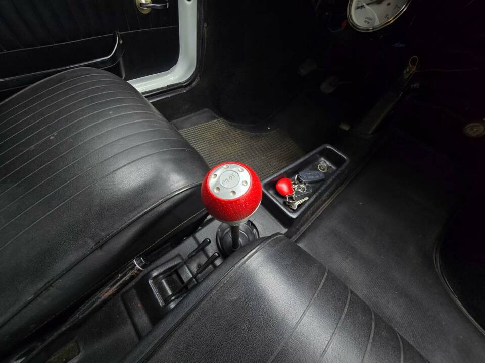 Bild 20/50 von FIAT 500 L (1972)