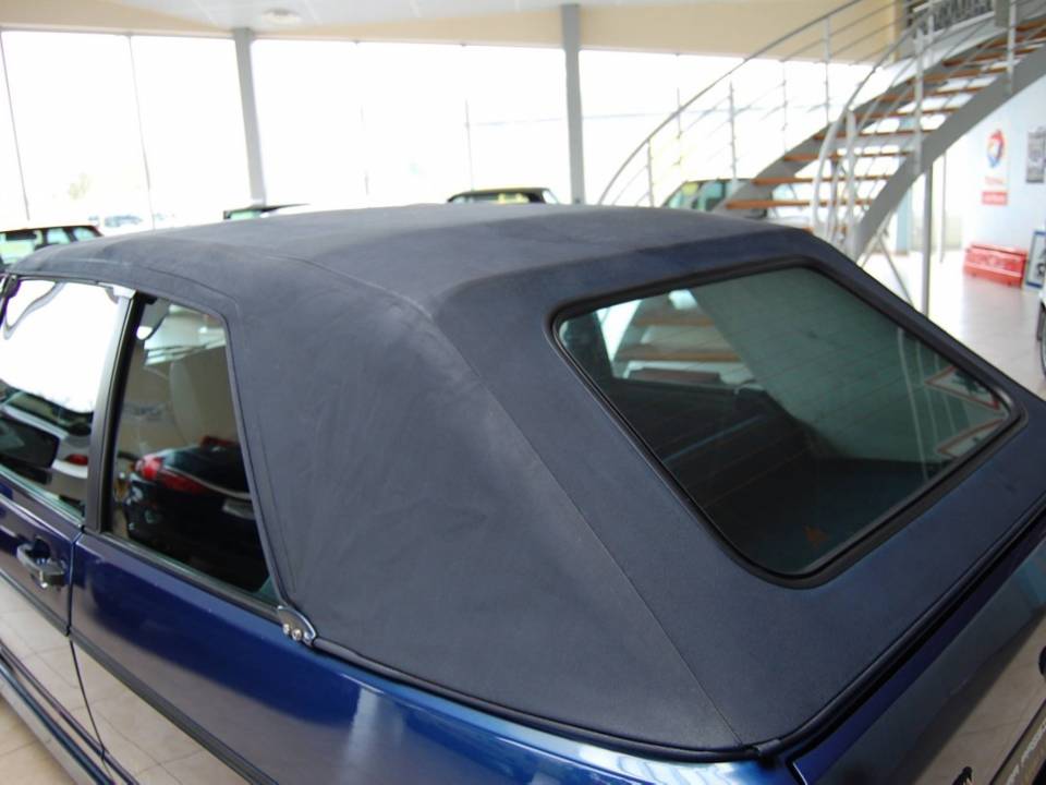 Bild 14/30 von Volkswagen Golf Mk I Convertible 1.6 (1992)
