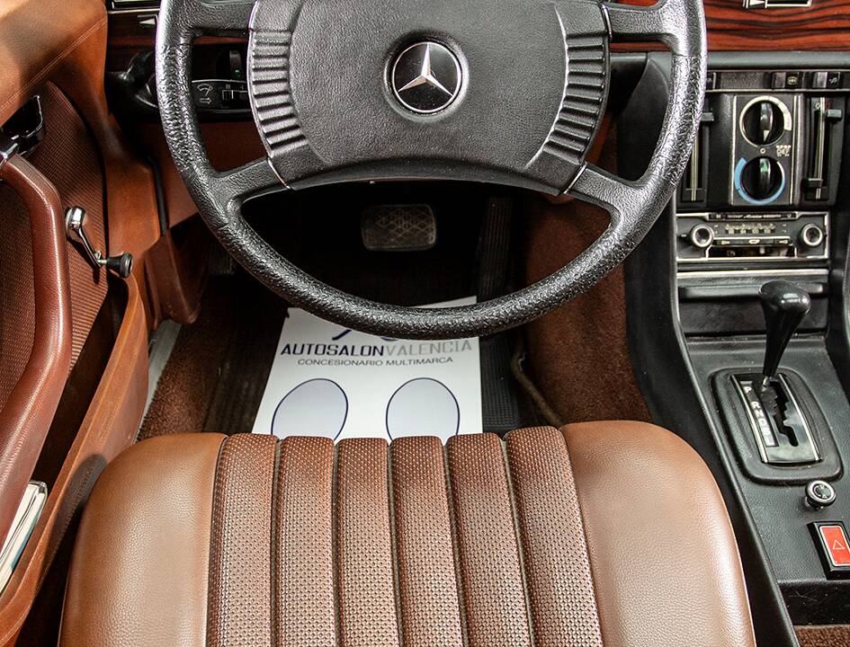 Bild 14/30 von Mercedes-Benz 350 SE (1976)