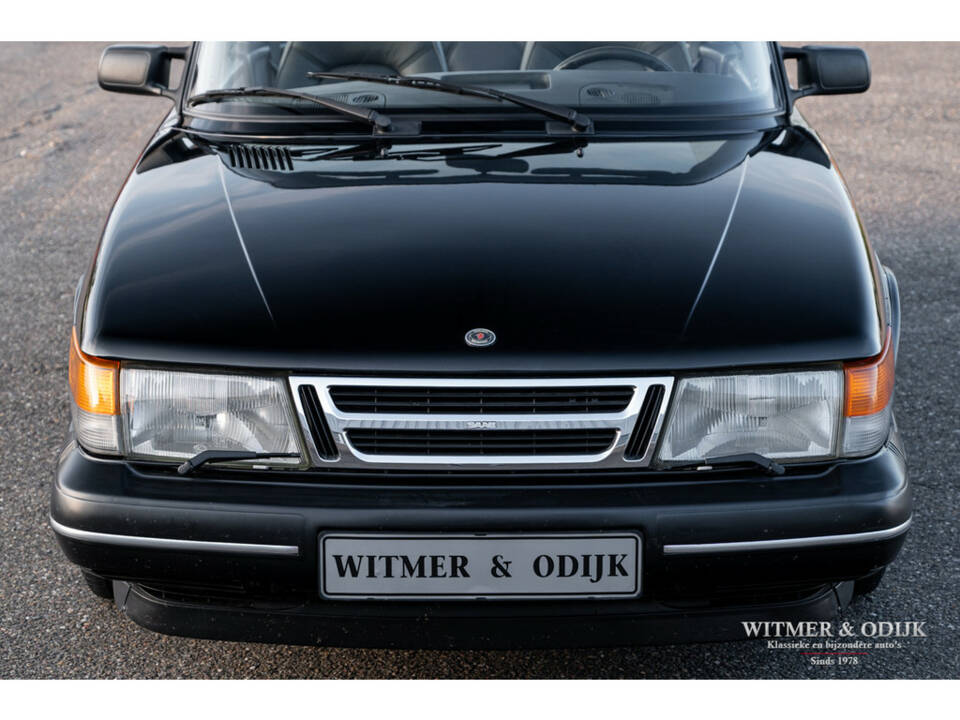 Image 15/25 of Saab 900 Turbo (1991)