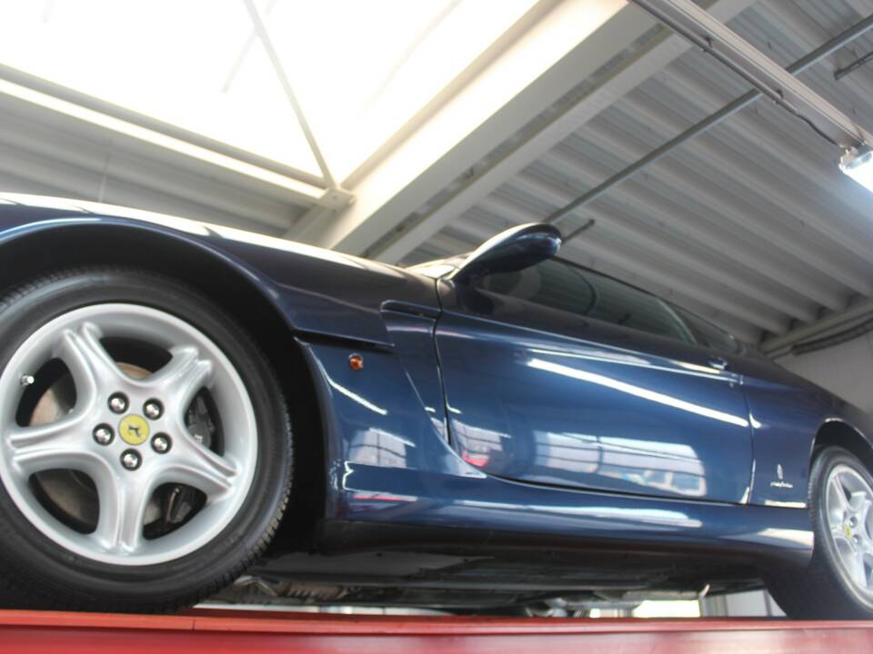 Immagine 14/50 di Ferrari 456 GT (1994)