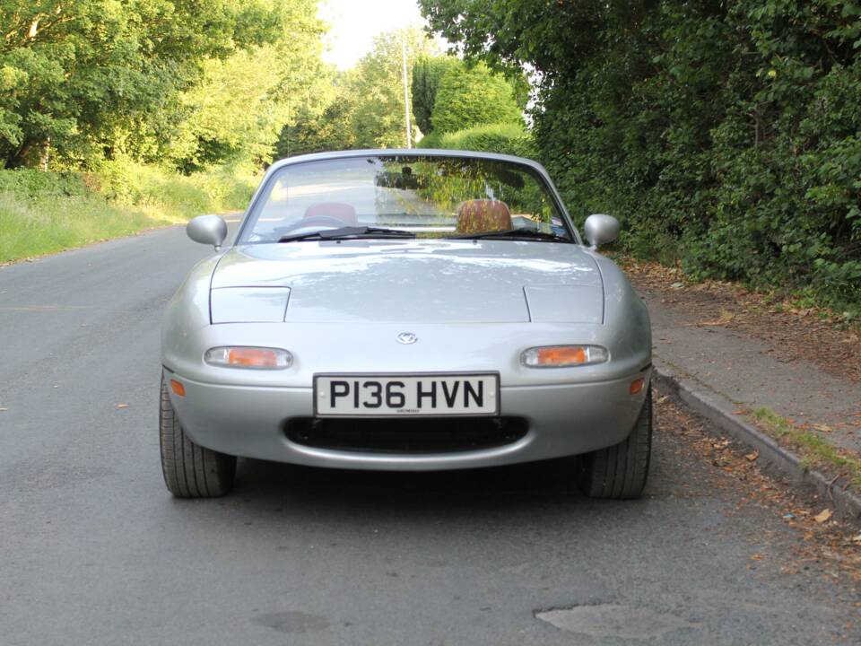 Afbeelding 2/17 van Mazda MX-5 1.8 (1997)
