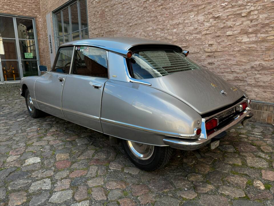 Image 27/68 of Citroën DS 23 Pallas IE (1973)