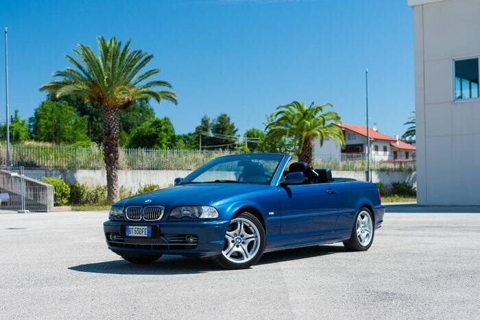 Image 1/5 de BMW 330Ci (2001)