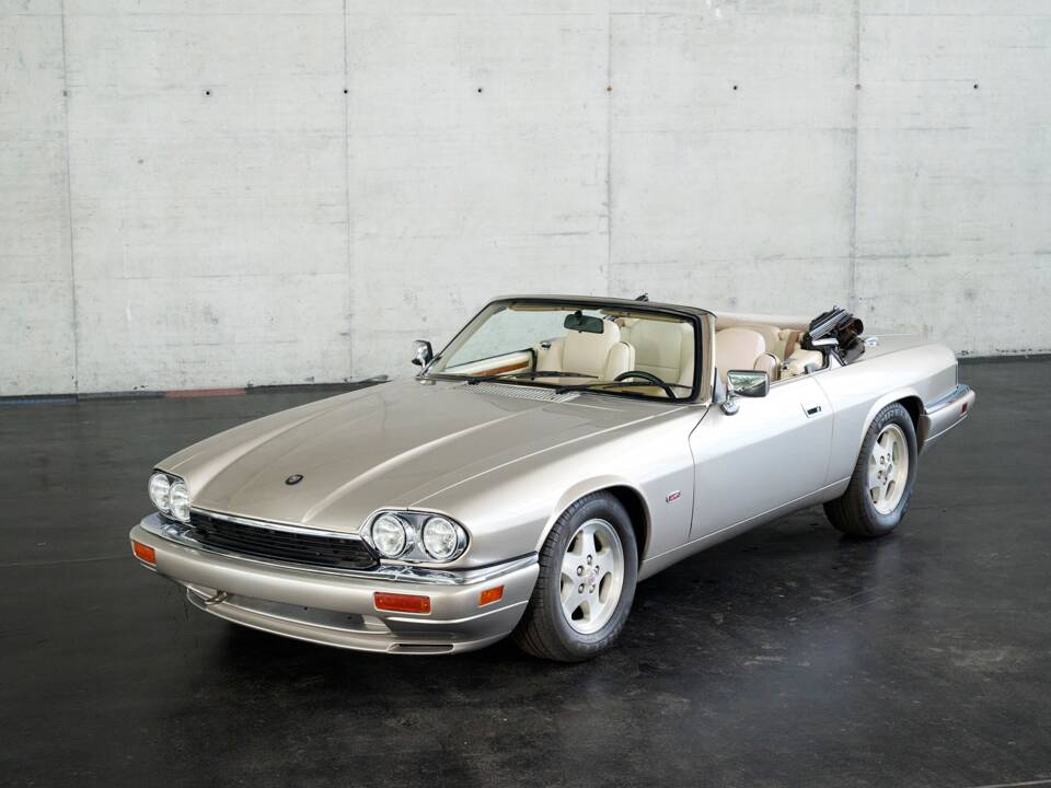 Bild 2/50 von Jaguar XJS 4.0 (1995)