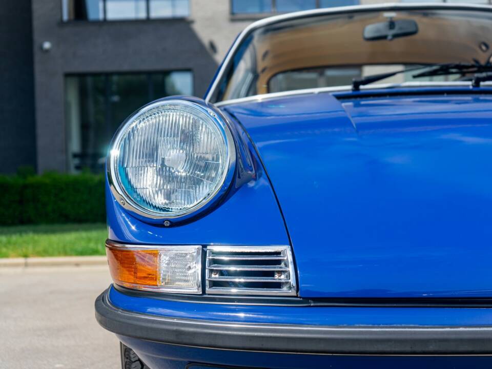 Image 27/34 de Porsche 911 2.0 E (1969)