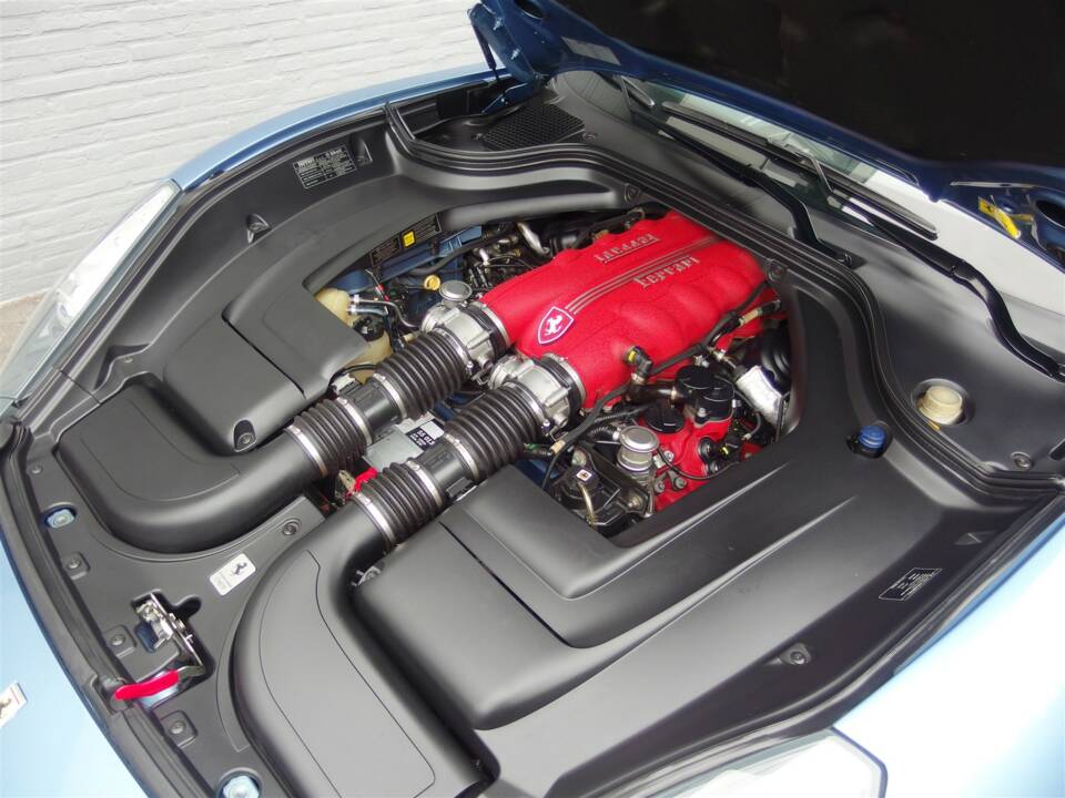 Image 39/49 of Ferrari California (2010)