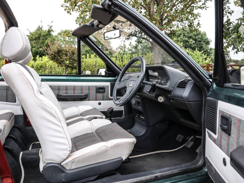 Image 21/31 of Peugeot 205 Roland Garros (1990)