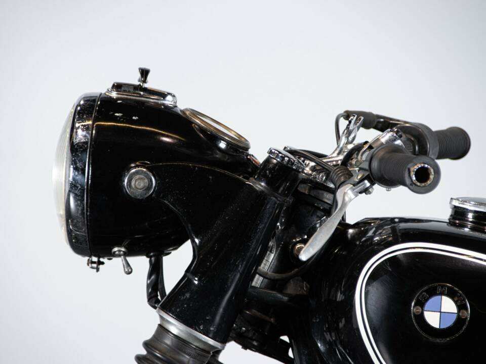 Image 21/50 de BMW R 51 (1954)