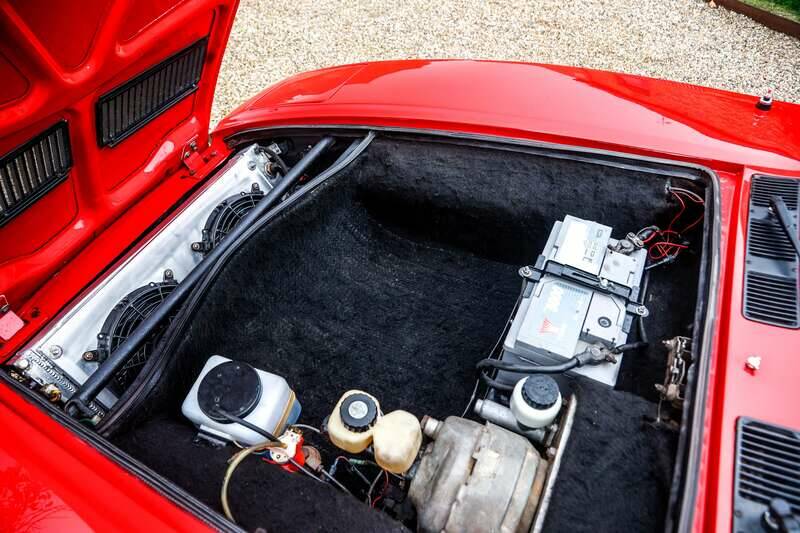 Bild 20/31 von De Tomaso Pantera (1971)
