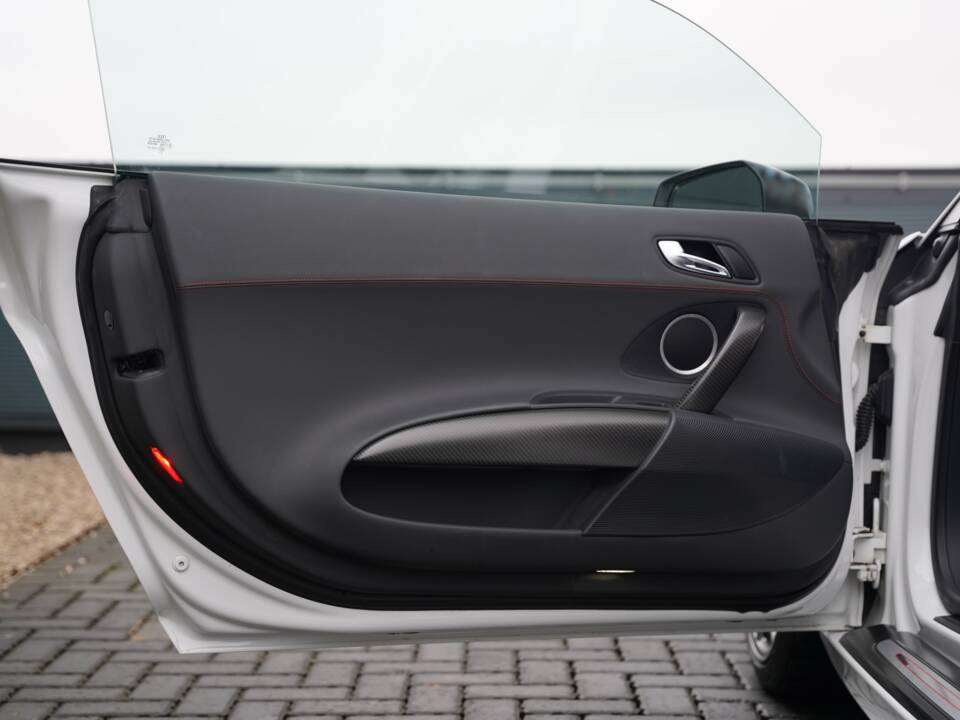 Bild 15/50 von Audi R8 GT (2011)