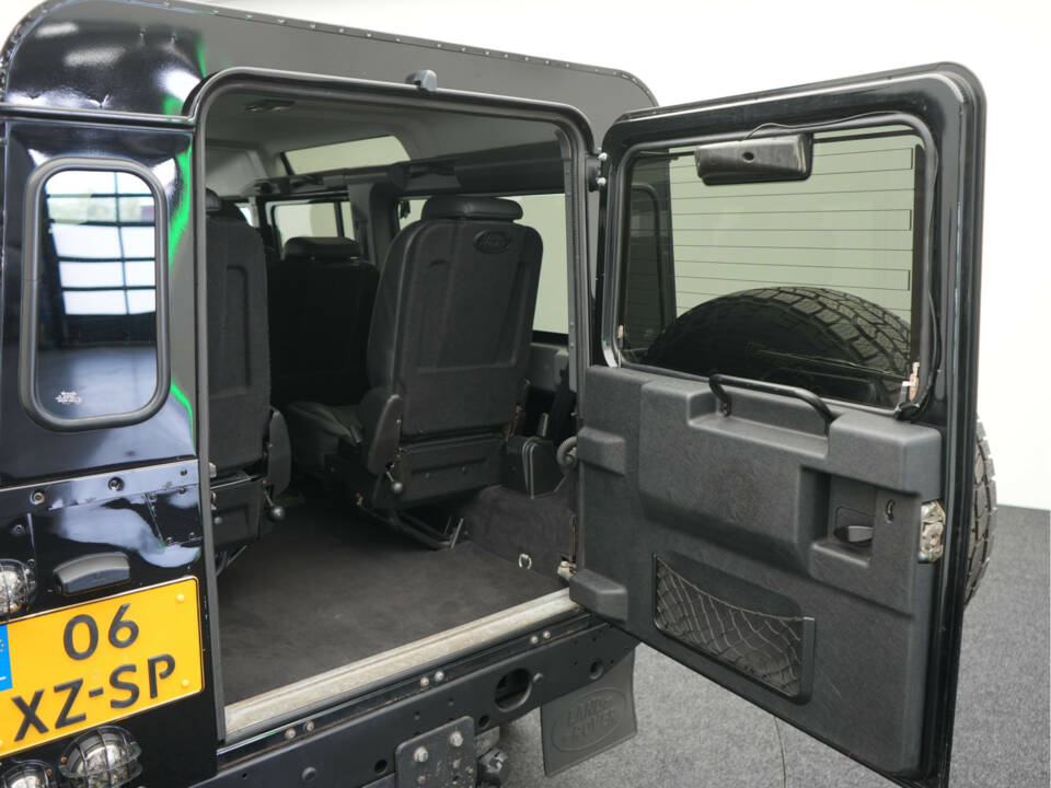 Image 24/35 de Land Rover Defender 110 (2007)