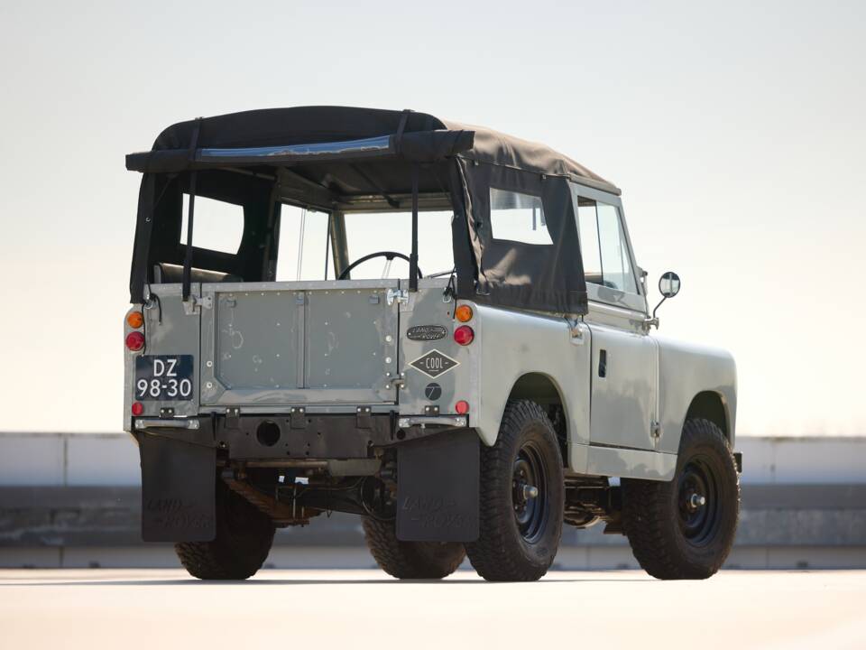 Immagine 48/66 di Land Rover 88 (1963)