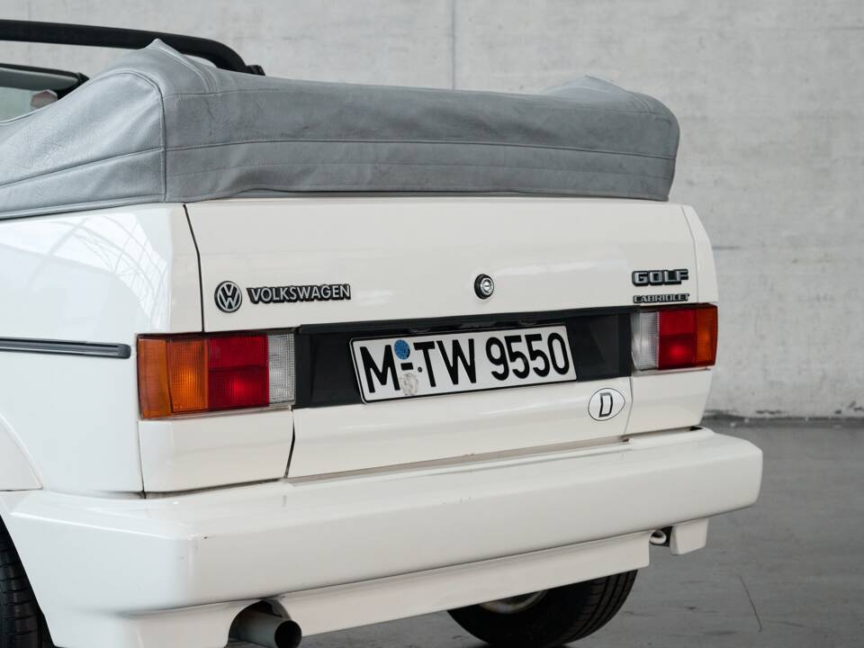 Image 14/50 of Volkswagen Golf Mk I Convertible 1.8 (1989)