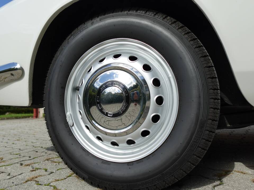 Bild 37/67 von Alfa Romeo Giulia 1300 GT Junior (1968)
