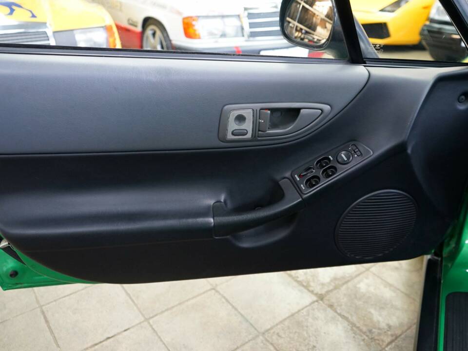 Image 20/28 de Honda CRX VTI (1994)